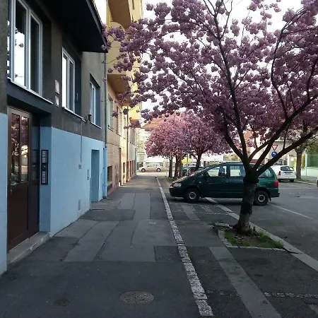 Sunny Terrace 公寓 布拉格